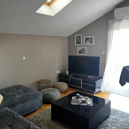 Apartmán Adrianlemon Apartman *