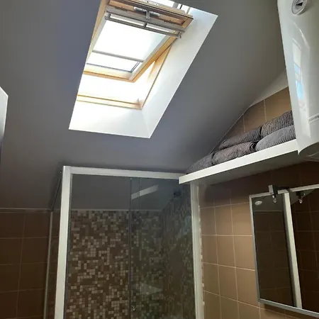 Adrianlemon Apartman Kali