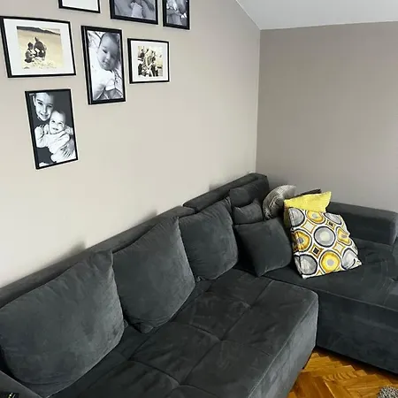 Adrianlemon Apartman